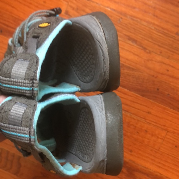 Keen Newport Sandals sz 9